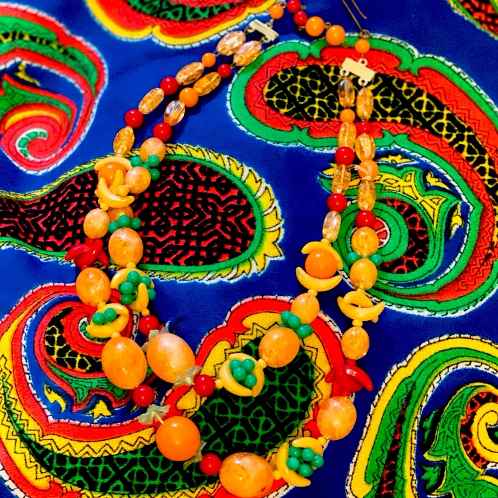 SOLD Western Germany Celluloid Fruit Necklace - Picture 5 of 6